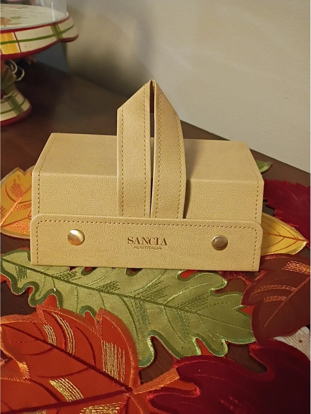 SANCIA AUSTRALIA  Sunglasses Holder Case Tan Faux Leather Holds 3 Sunglasses